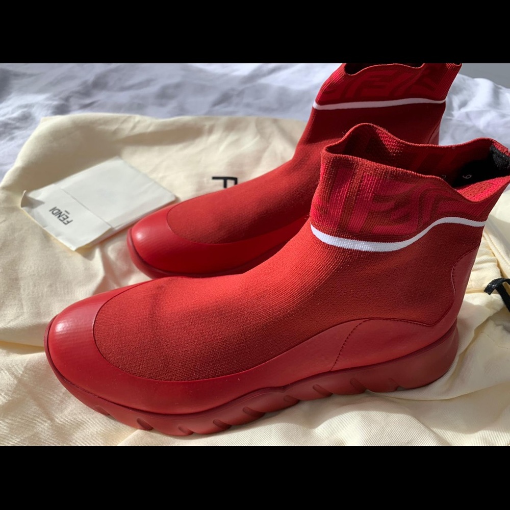❗️SOLDOUT ❗️Fendi sock logo sneakers - Picture 1 of 8
